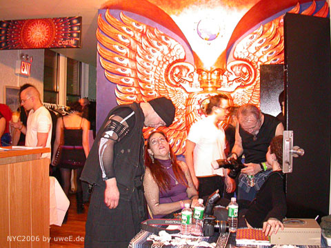 229 nyc06_uweE20372.jpg